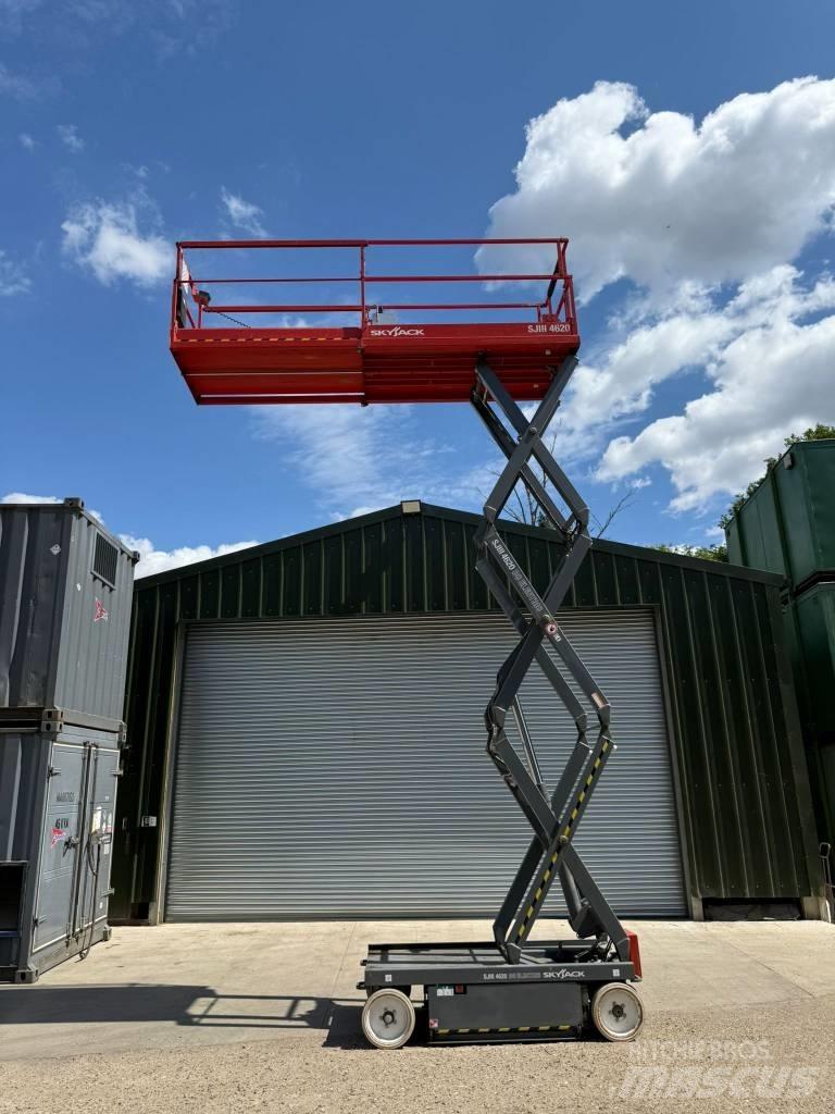 SkyJack SJ 4620 Scheren-Arbeitsbühnen