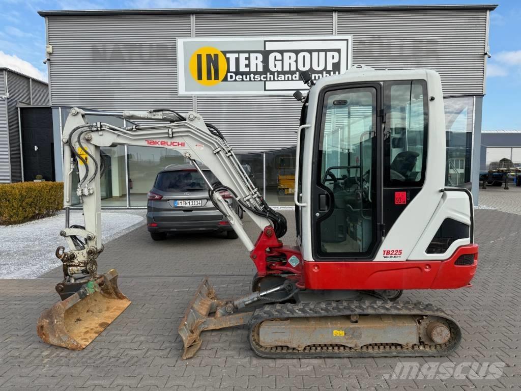 Takeuchi TB 225 V3 Minibagger < 7t
