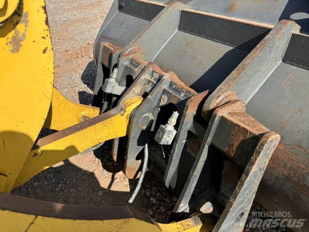 Komatsu WA 320 Radlader