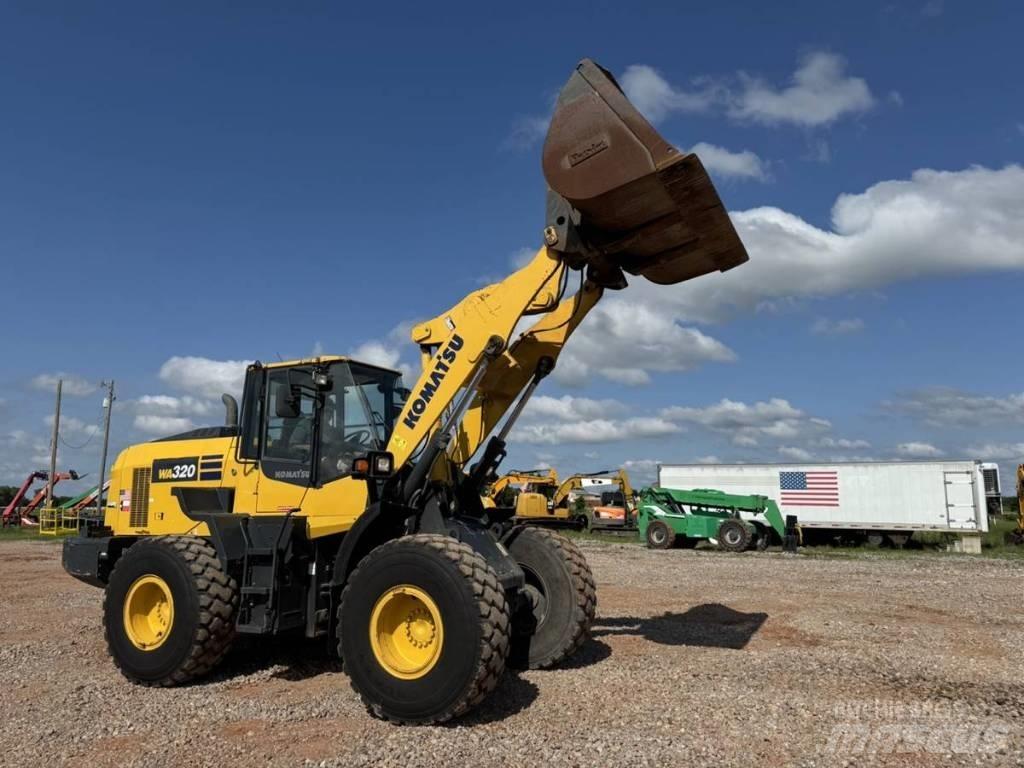 Komatsu WA 320 Radlader