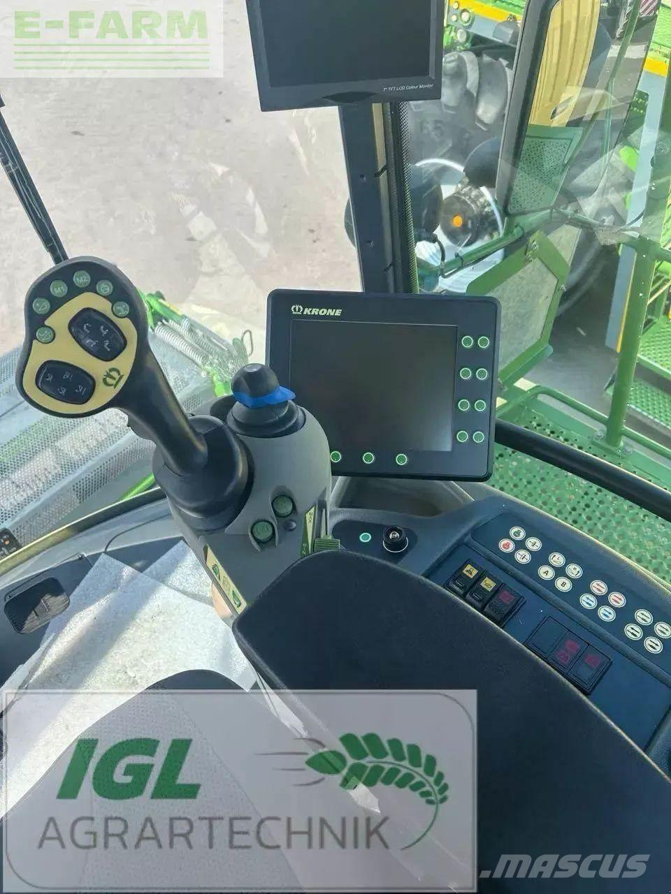 Krone big x 700 i Selbstfahrende Häcksler