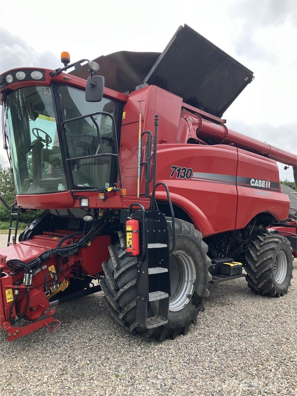 CASE Axial Flow 7130 Mähdrescher