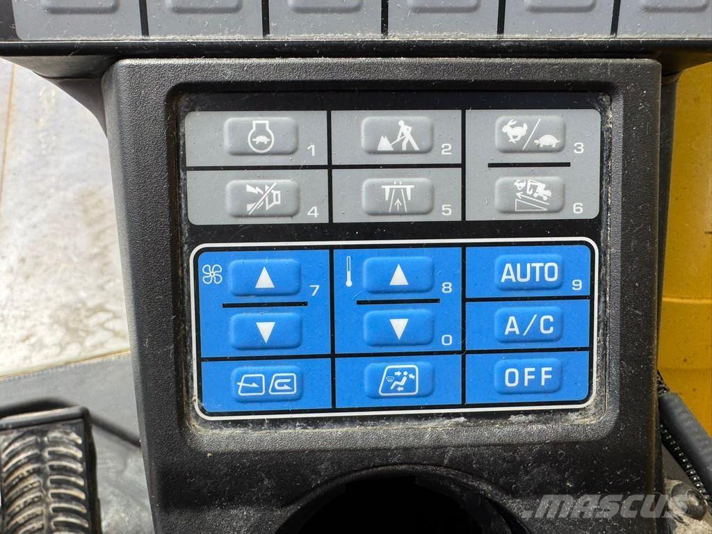 Komatsu PW180-11 Mobilbagger