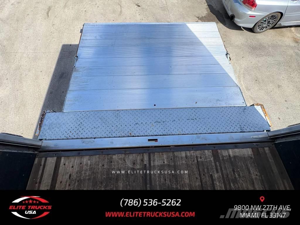 Freightliner M106 Kofferaufbau