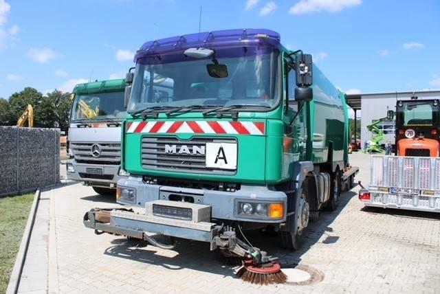 MAN M 2000 Sonderfahrzeuge