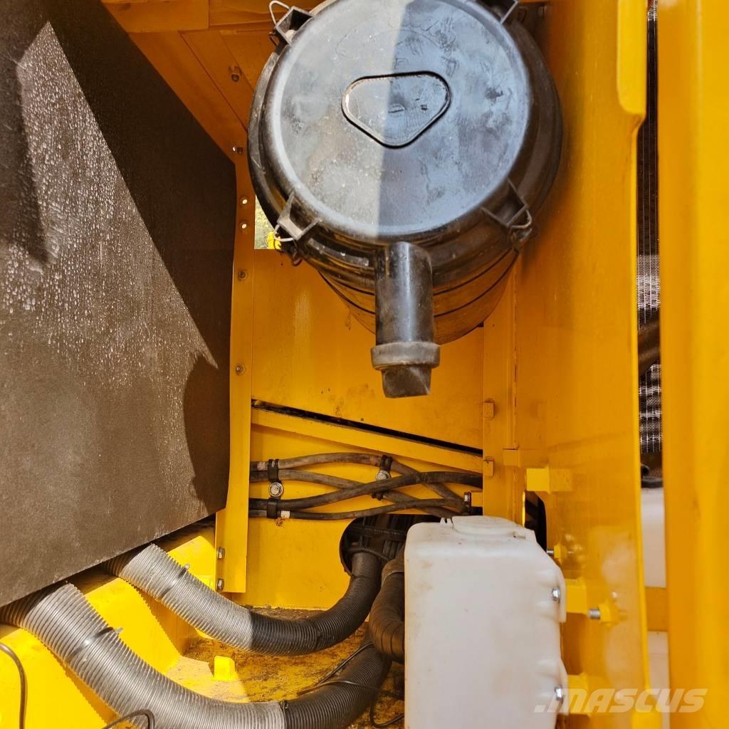 Komatsu PC 200-8 Raupenbagger