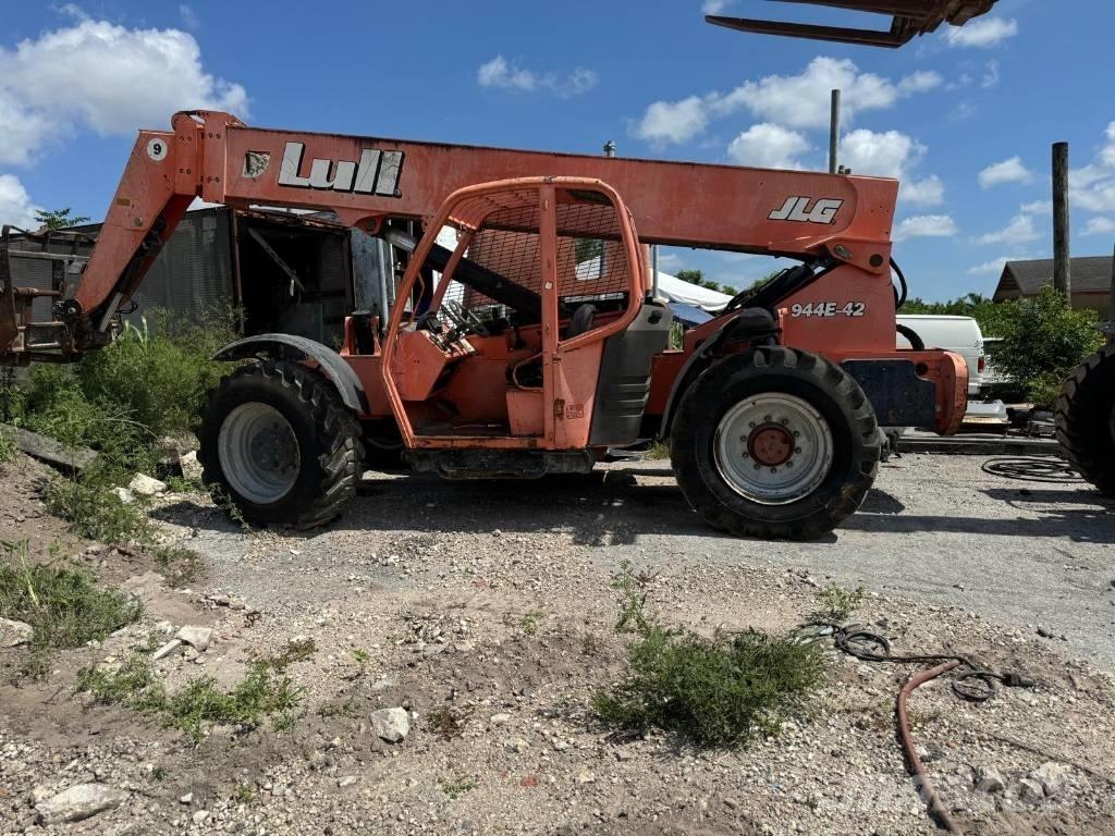JLG 944 E-42 Teleskoplader