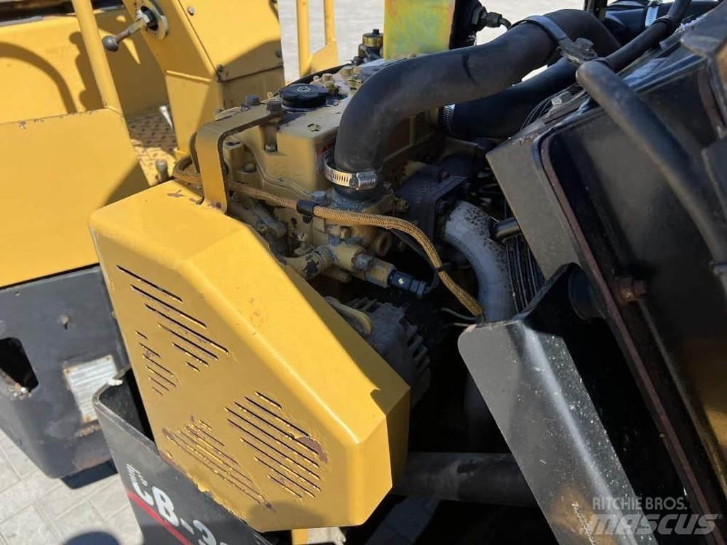 CAT CB 334E Tandemwalzen