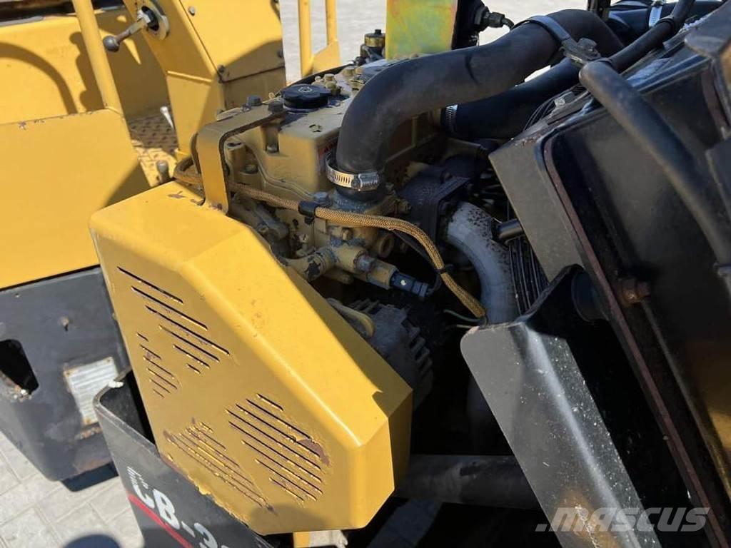 CAT CB 334E Tandemwalzen