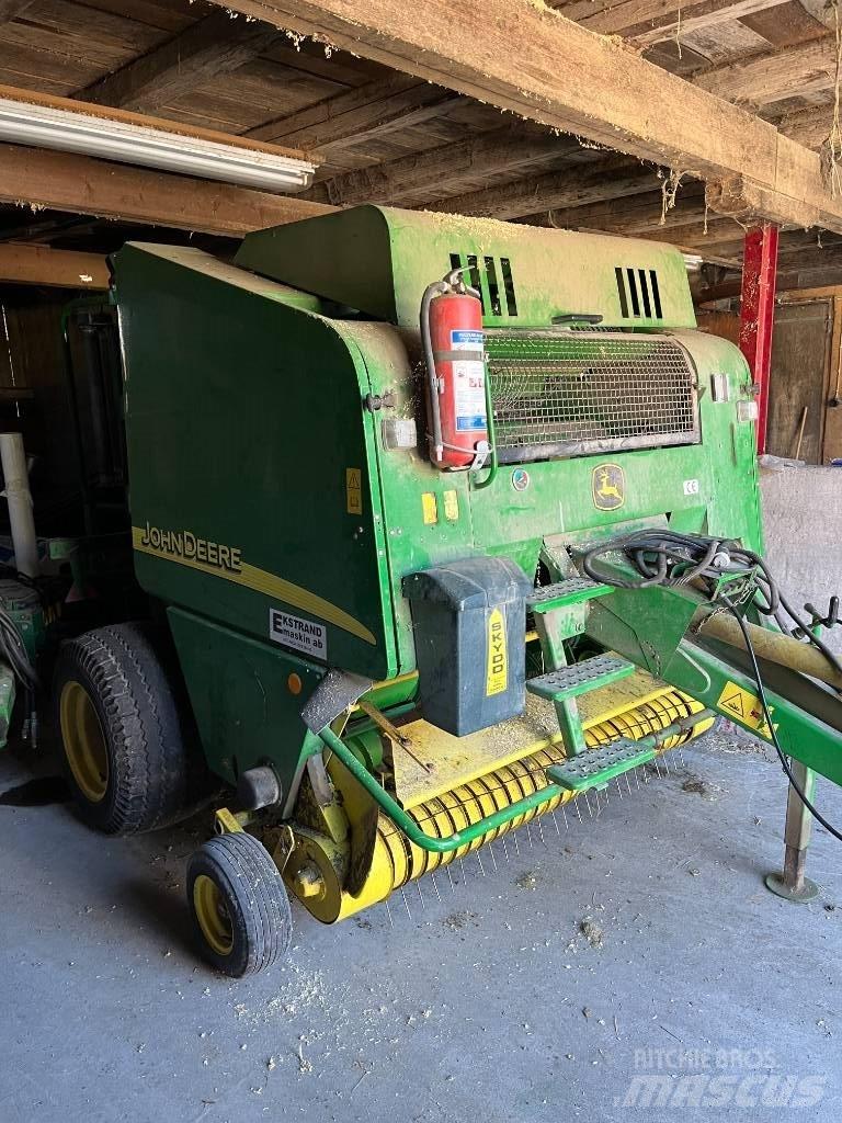 John Deere 578 Rundballenpressen