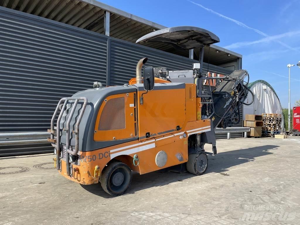 Wirtgen W 50 DCI Asphaltfräsen