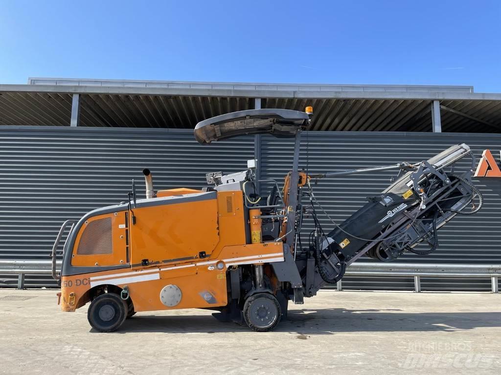 Wirtgen W 50 DCI Asphaltfräsen