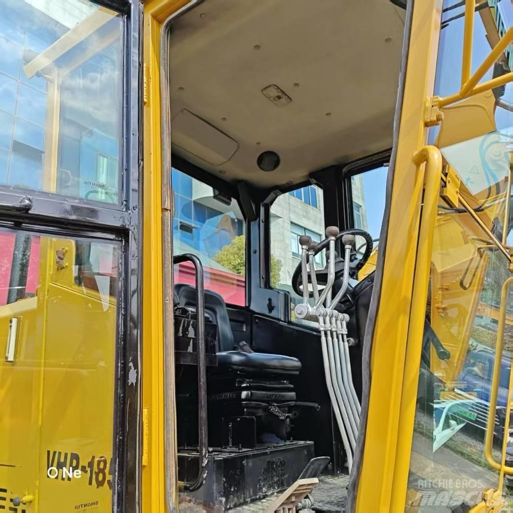 CAT 140 Grader