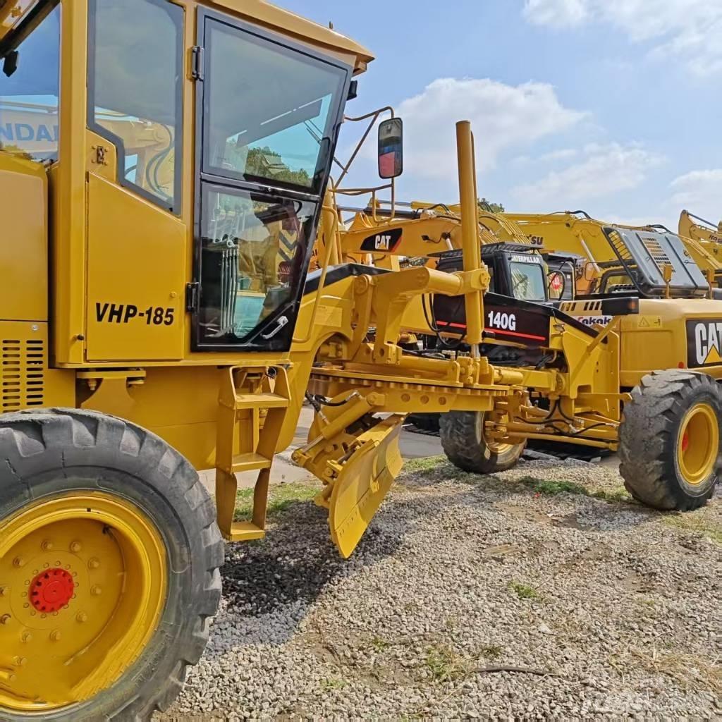 CAT 140 Grader