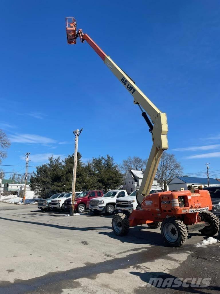 JLG M-600-JP Gelenkteleskoparbeitsbühnen