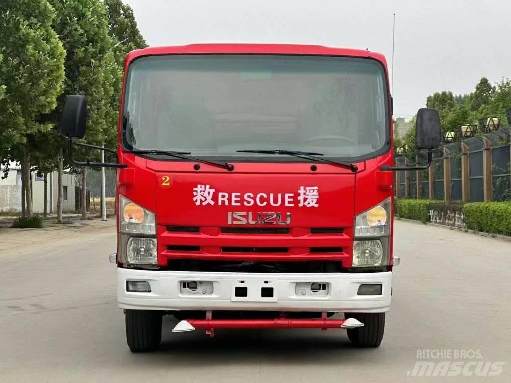 Isuzu ELF Kommunal-Sonderfahrzeuge