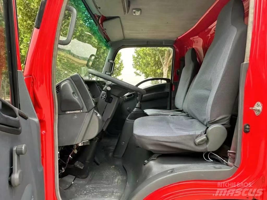 Isuzu ELF Kommunal-Sonderfahrzeuge