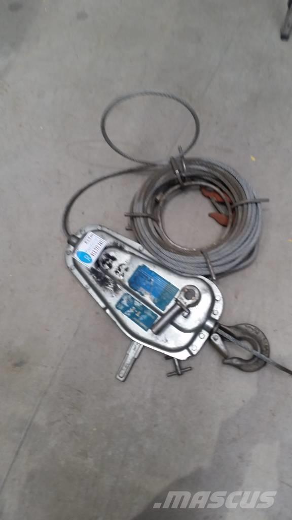  TIRFOR T-7 Sonstige Baumaschinen