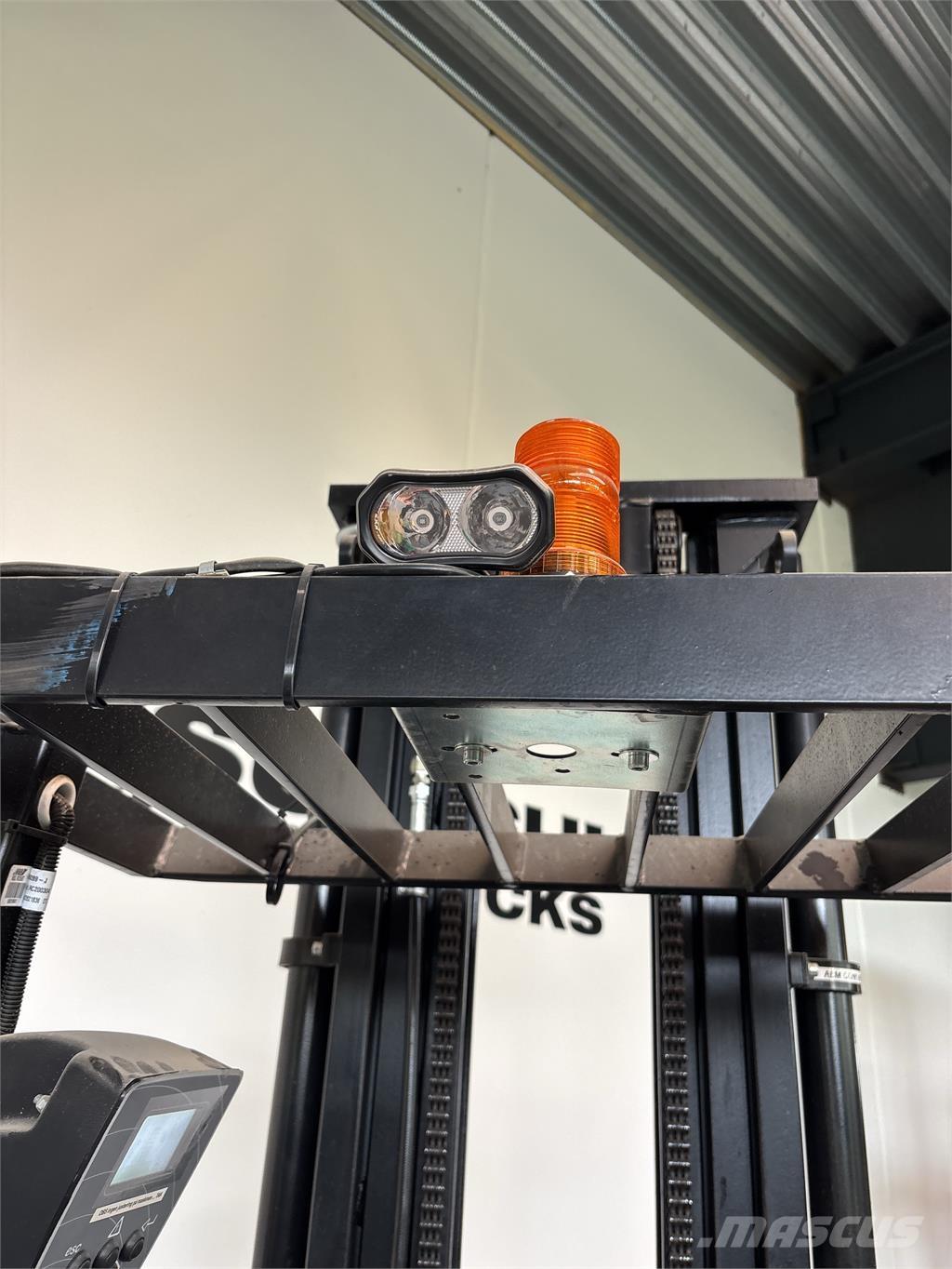 Mitsubishi SBR16N Zelfrijdende stapelaars