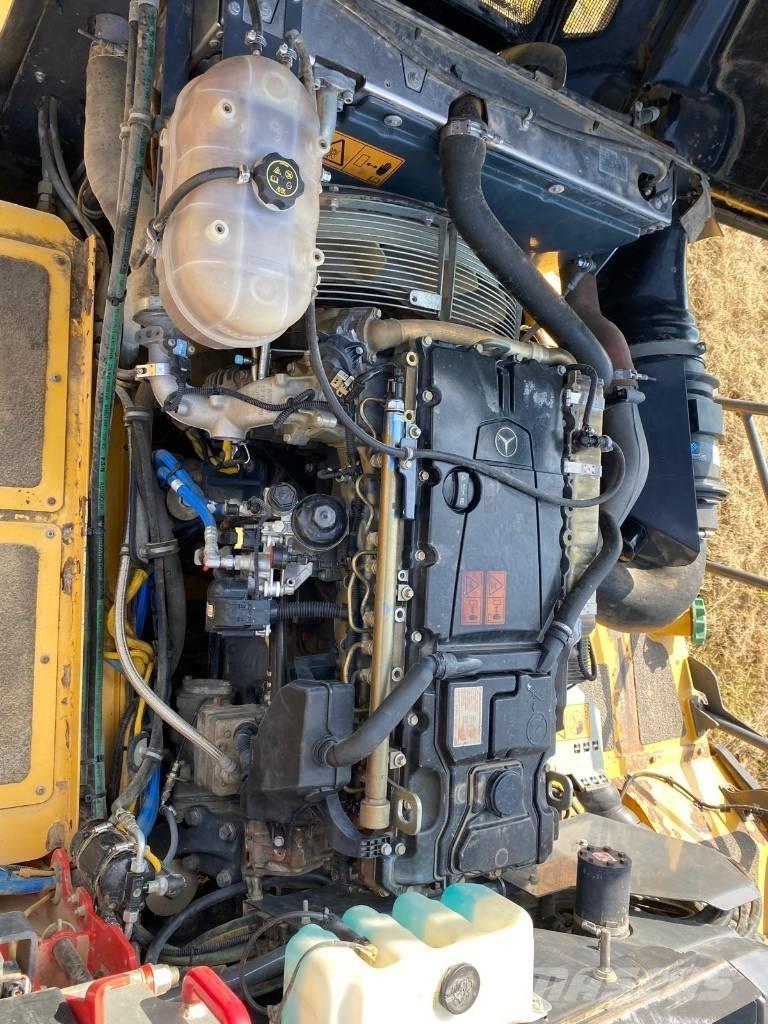 Bell B 30 E Dumper - Knickgelenk