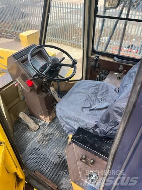 Komatsu WA 600-1 Radlader