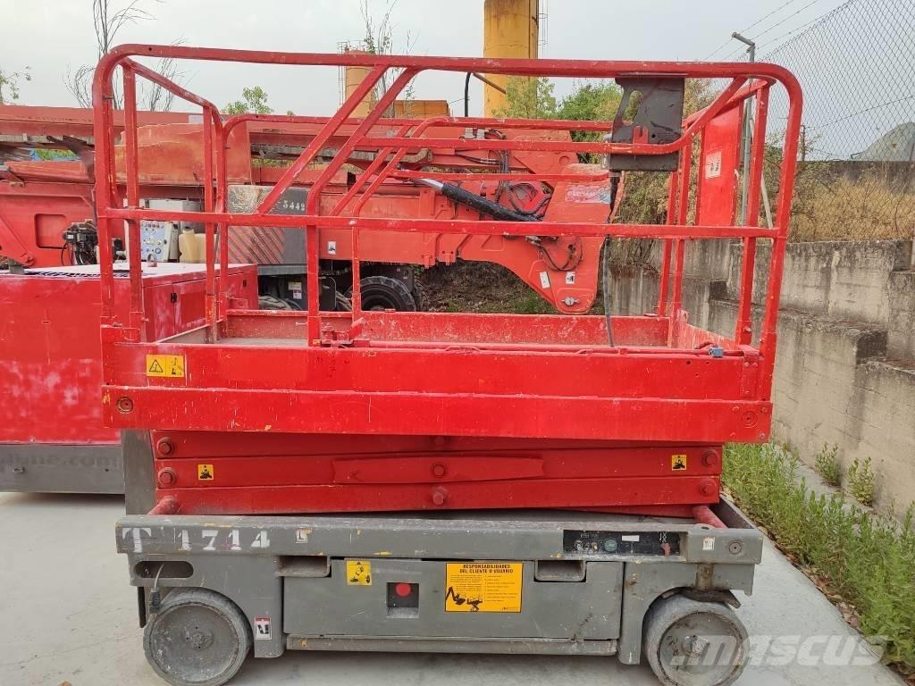 Haulotte Compact 10 Scheren-Arbeitsbühnen