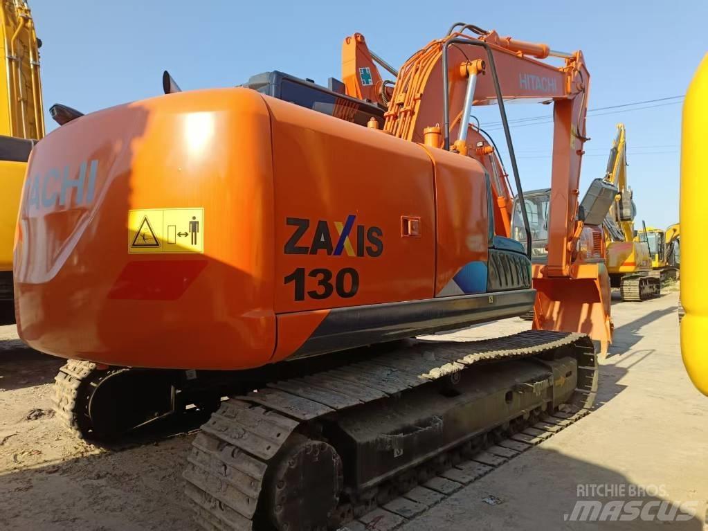 Hitachi ZX130-5A Raupenbagger