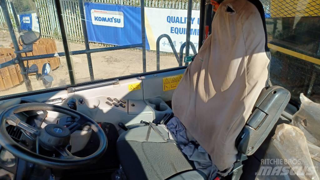 Komatsu HM300-5 Dumper - Knickgelenk