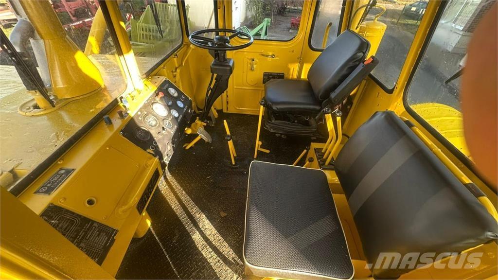 Kirovets K700A V8 Traktoren