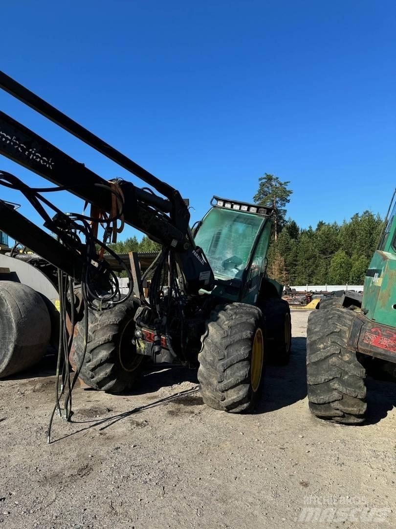 Timberjack 870B Harvester