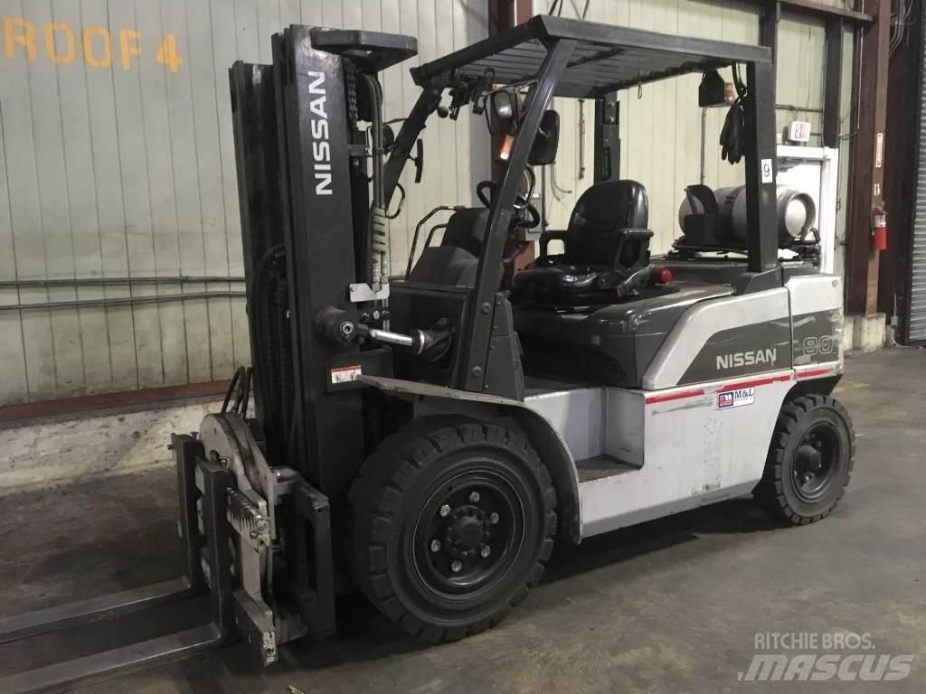 Nissan 80 Heftrucks overige