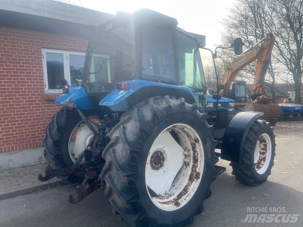 New Holland 7740 Traktoren