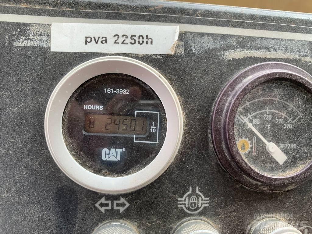 CAT PS 300 B Gummiradwalzen