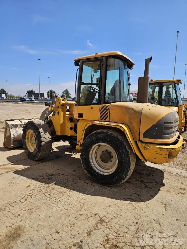 Volvo L 40 Radlader
