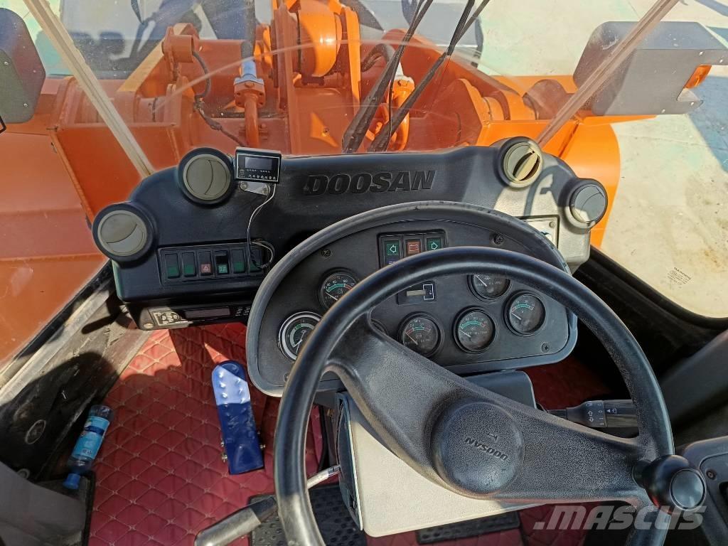Doosan DL 505 Radlader