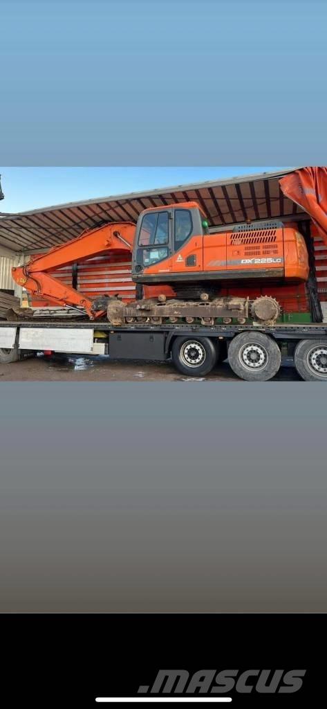 Develon DX 225 LC-7 Raupenbagger