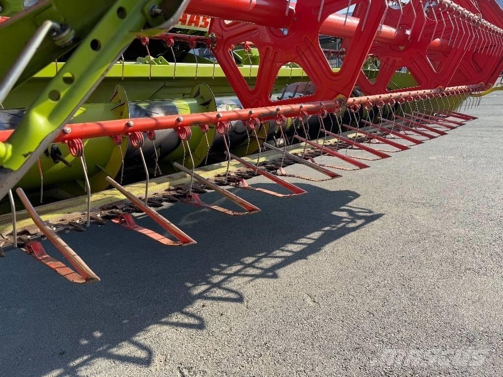 CLAAS Tucano 420 APS Mähdrescher