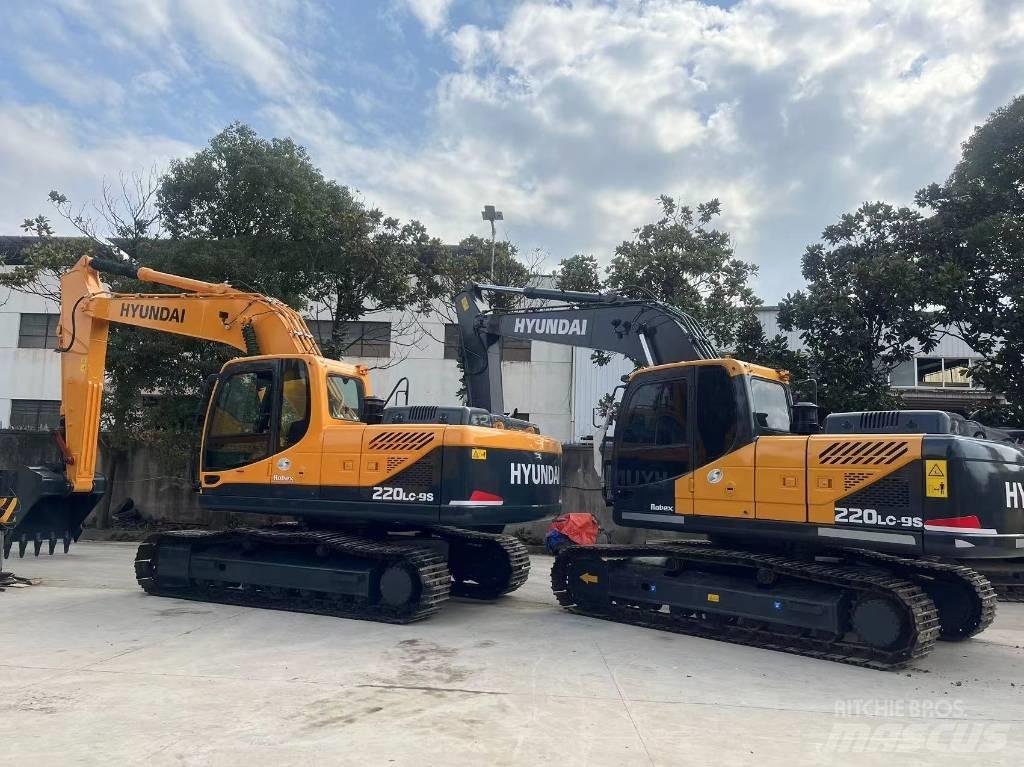 Hyundai R220LC-9S Mobilbagger