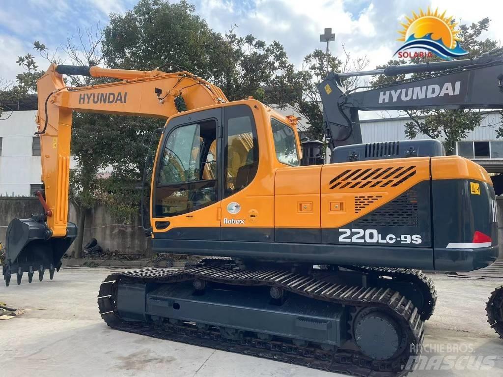 Hyundai R220LC-9S Mobilbagger