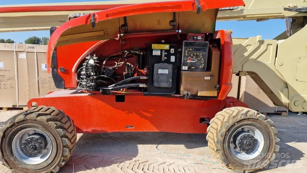 JLG 800AJ Gelenkteleskoparbeitsbühnen