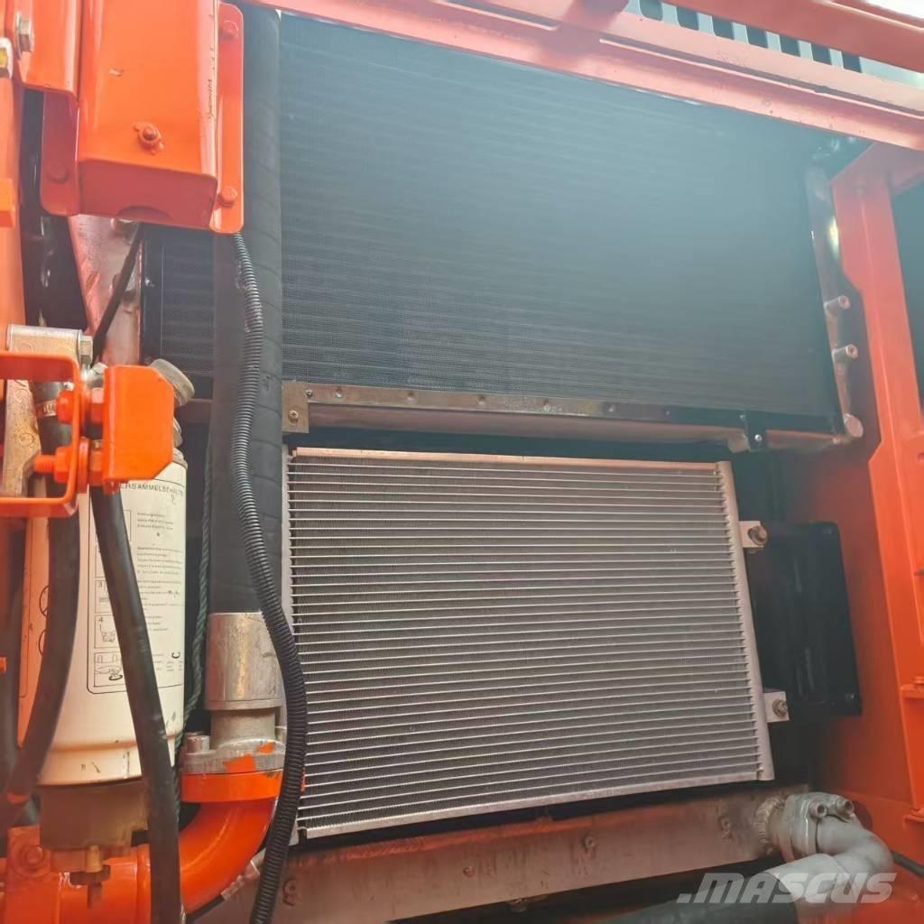 Doosan DX 300 Raupenbagger