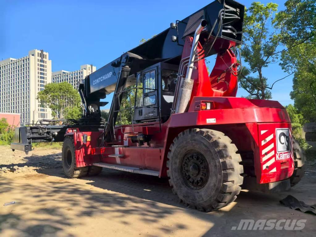 Kalmar DRF 450 Reach-Stacker