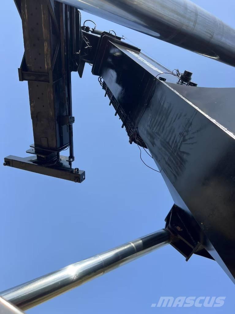 Kalmar DRF 450 Reach-Stacker