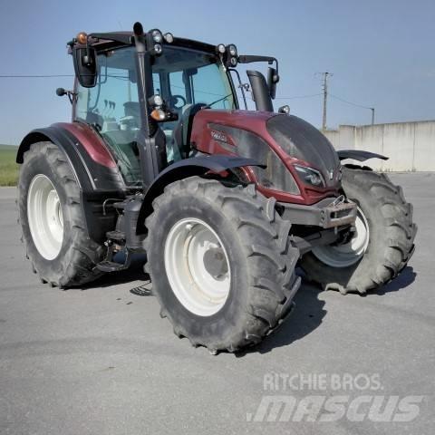 Valtra N 174 Traktoren