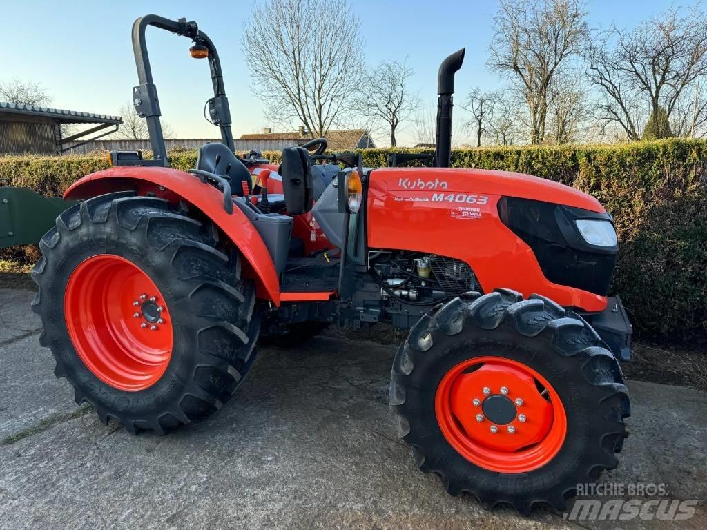 Kubota M 4-063 Traktoren