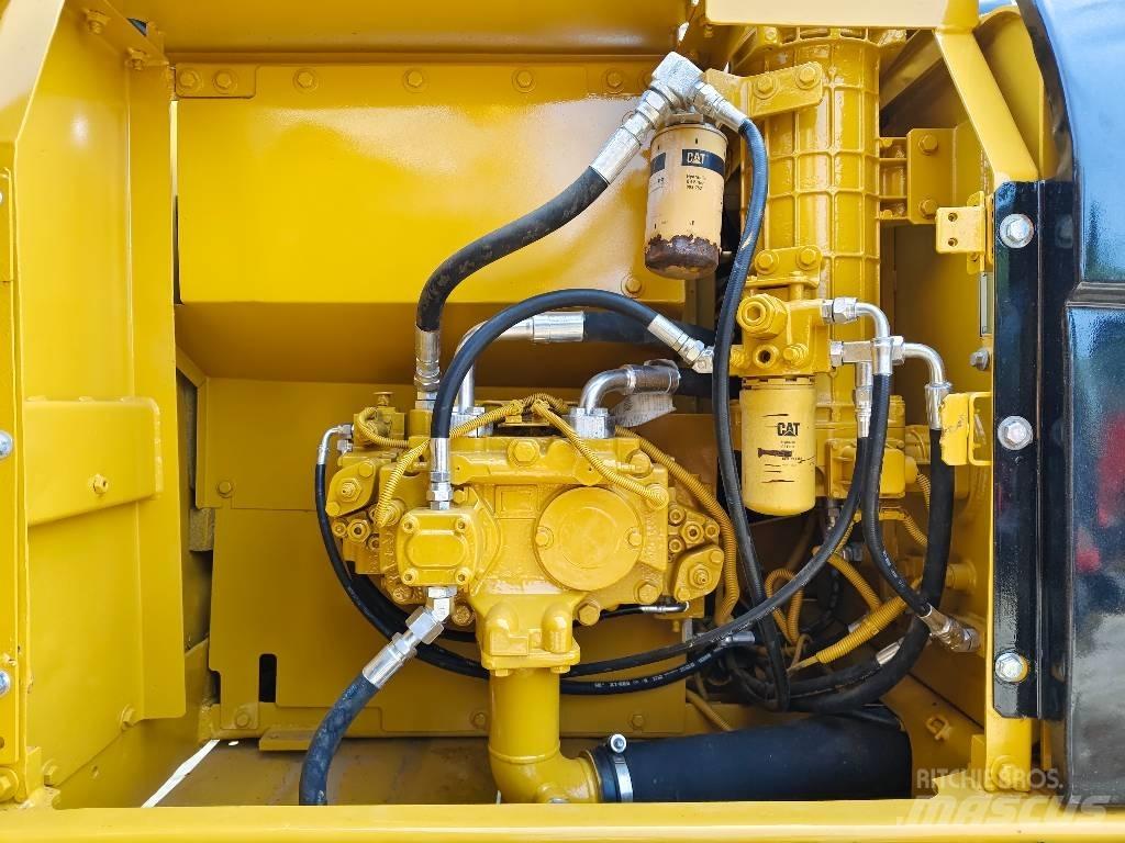 CAT 320 D Raupenbagger
