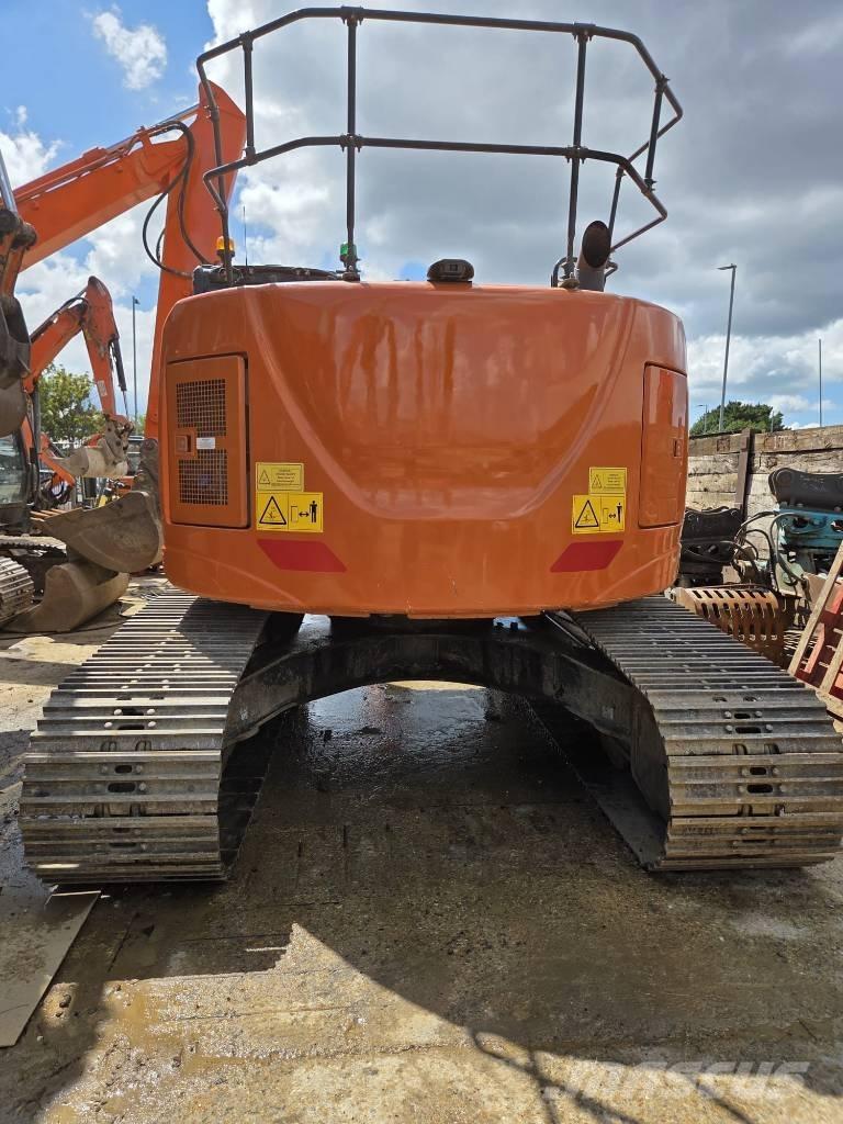 Hitachi ZX225US-6 Raupenbagger