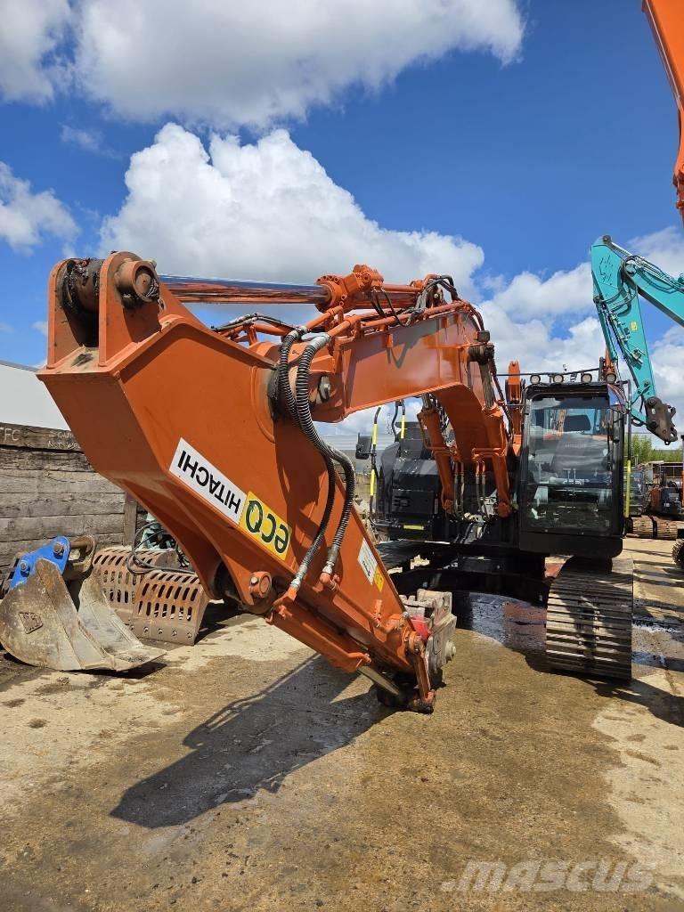 Hitachi ZX225US-6 Raupenbagger
