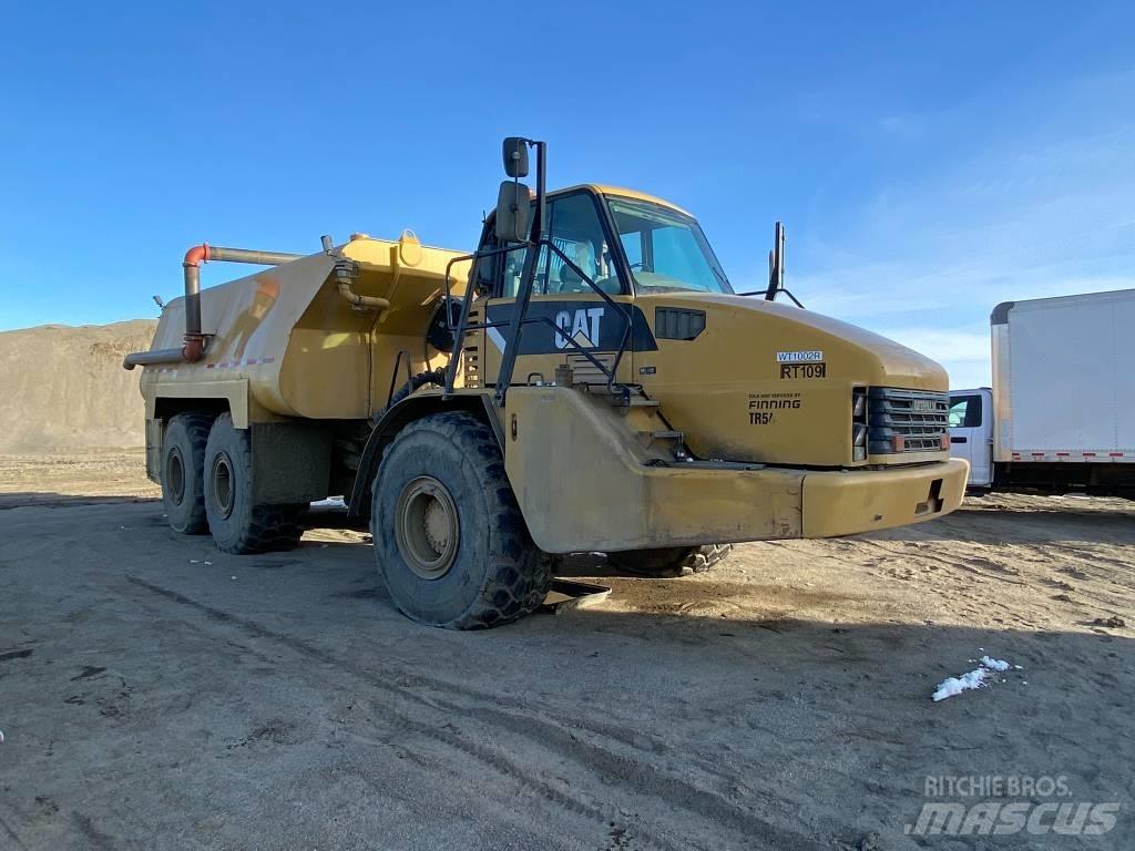 CAT 740 B Dumper - Knickgelenk