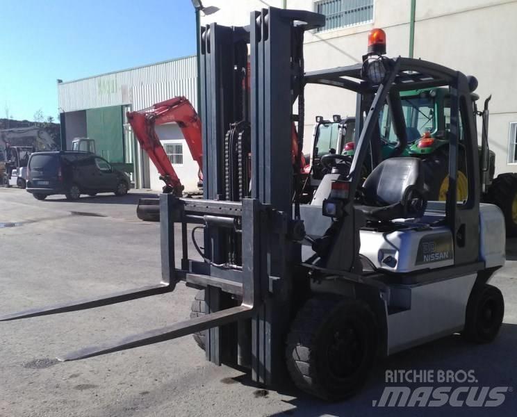 Nissan FGD02A30Q Diesel heftrucks